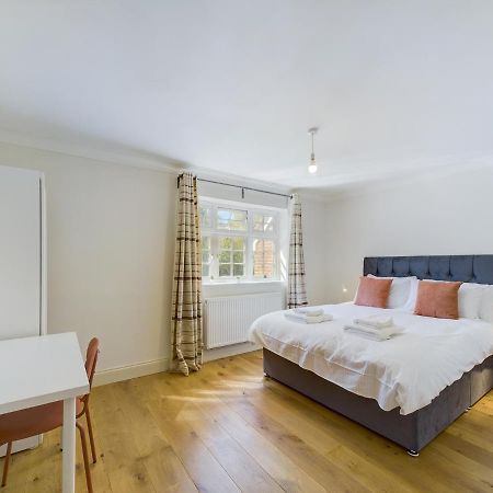 Duplex Redhill Town Centre Apt By Livingo Stays Buitenkant foto